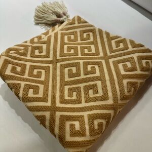NWOT 17-18” Geometric Patterned Pillow with Tassels